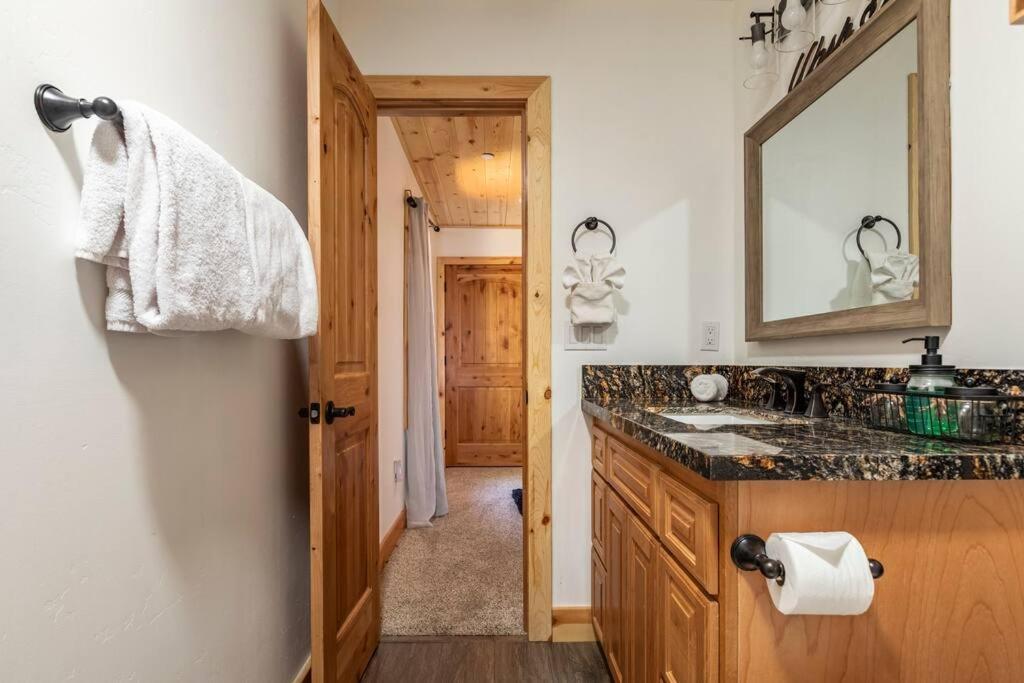 Modern Family Cabin Mins To Lake, Slopes & Hikes Big Bear City Εξωτερικό φωτογραφία